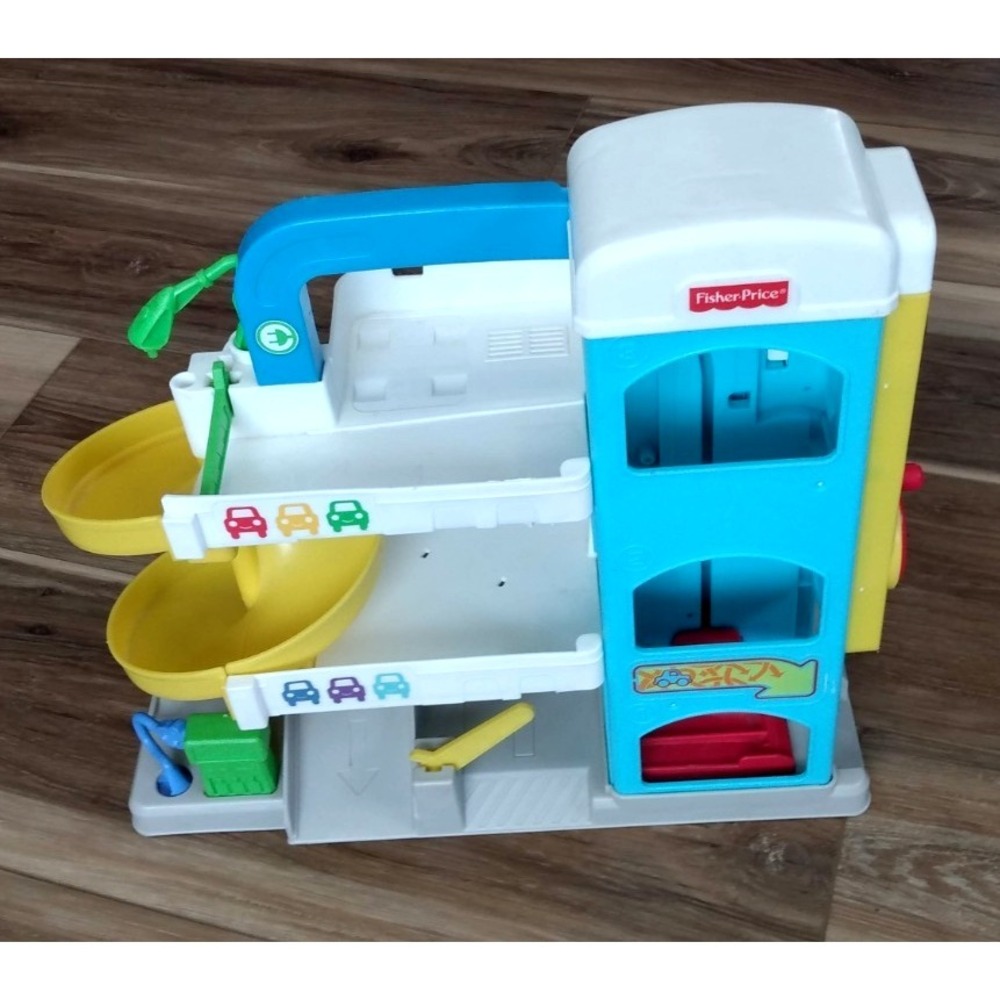 Fisher-Price Little People the Helpful Neighbor's Garage 2018 FP Playset